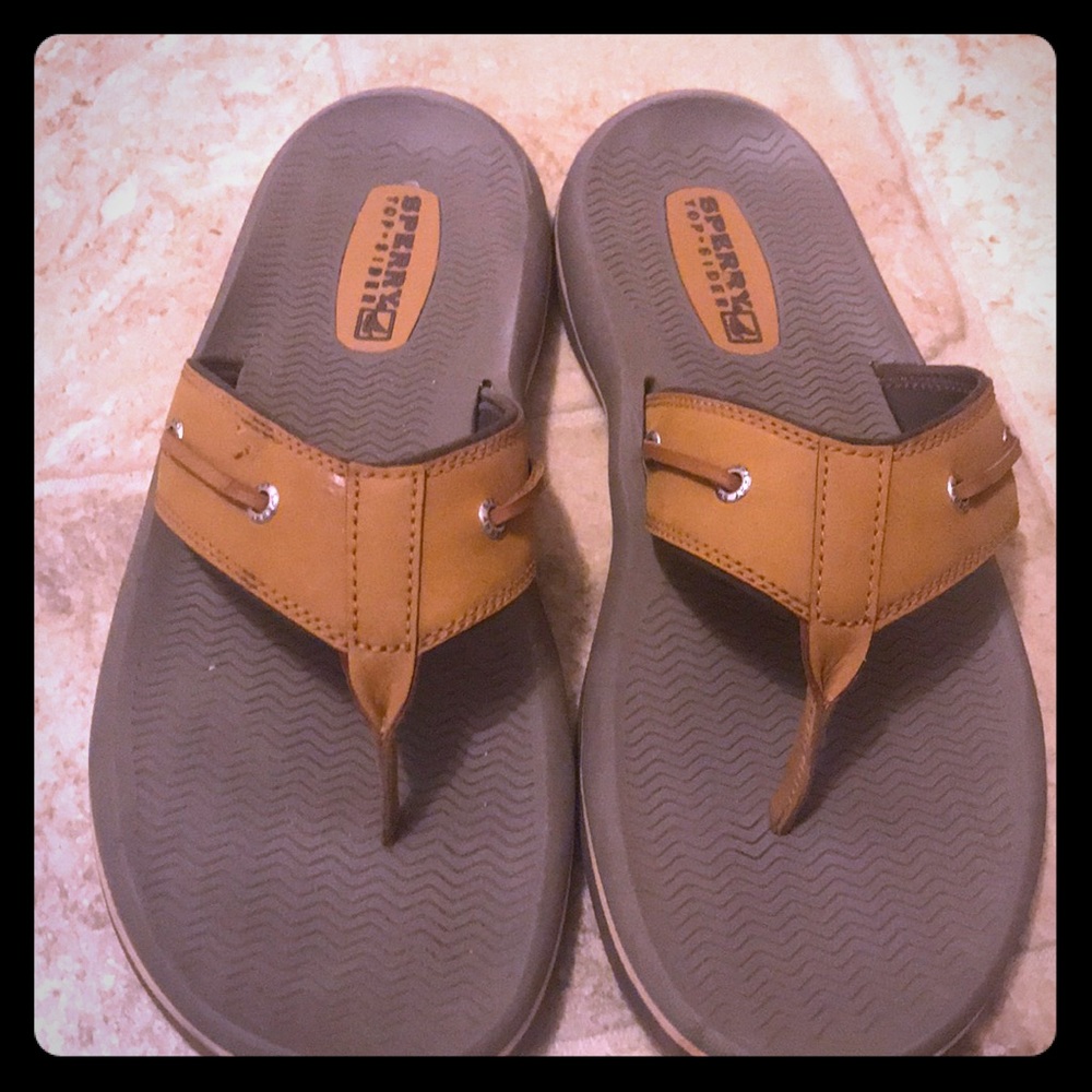 Sperry thongs